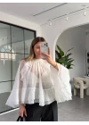 BEYAZ VOLANLI BOYUNDAN BAĞLAMALI BLUZ