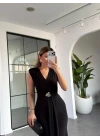 SİYAH V YAKA BROŞ DETAYLI ELBİSE 0903