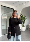 SİYAH KEMERLİ YAKASIZ BLAZER CEKET
