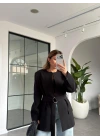 SİYAH KEMERLİ YAKASIZ BLAZER CEKET