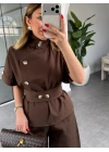 KAHVE DİK YAKA DÜĞMELİ BLUZ TAKIM