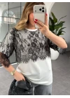 ÜST KISMI DANTEL DETAYLI T-SHİRT