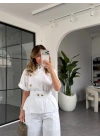 BEYAZ DİK YAKA DÜĞMELİ BLUZ TAKIM
