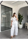 BEYAZ DİK YAKA DÜĞMELİ BLUZ TAKIM