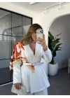 BEYAZ ŞAL DETAYLI KEMERLİ CEKET 6337