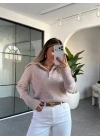 BEJ POLO YAKA YUMUŞACIK DOKULU KAZAK
