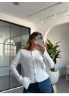 BEYAZ GOLD DÜĞME DETAYLI TRİKO HIRKA