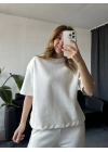 Beyaz Omuz Vatkalı Dokulu Kısa Kollu Sweat Eşofman