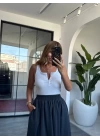 BEYAZ ÖNDEN DÜĞMELİ BLUZ