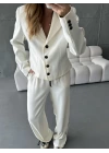 Beyaz Pantolon Şerit Detaylı Kısa Ceket Takım