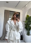 BEYAZ TASARIM KUŞAKLI CEKET