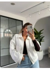 BEYAZ TORBA CEPLİ BOMBER CEKET