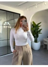 BEYAZ YARIM BALIKÇI YAKA BODY
