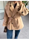 CAMEL DÜĞMELİ MANŞET DETAY KUŞAKLI KAŞE KABAN