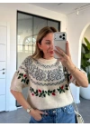 EKRU NAKIŞ İŞLEMELİ KISA KOL TRİKO KAZAK