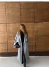 GRİ DÜĞMELİ MANŞET DETAY KUŞAKLI TRENÇKOT