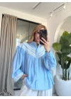 MAVİ DANTEL DETAY GÖMLEK
