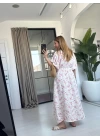 PEMBE ÇİÇEKLİ MÜSLİN BELİ LASTİKLİ ELBİSE