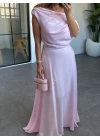 PEMBE DÖKÜMLÜ TEK OMUZ ELBİSE