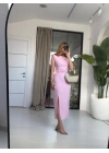 PEMBE VATKALI YIRTMAÇLI ELBİSE