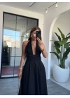 SİYAH DEKOLTE DETAY ASKILI ELBİSE