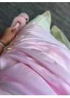 PEMBE TEK OMUZ BROŞLU BLUZ