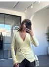 SARI UZUN KOL GOLD BROŞLU BLUZ
