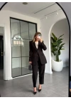 SİYAH BELDEN OTURTMALI BLAZER CEKET