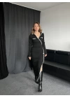 Siyah Düğme Detaylı Triko Elbise