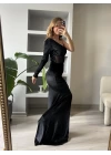 Siyah Tül Detaylı Yırtmaç Detaylı Kadife Elbise