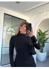 SİYAH YARIM BALIKÇI YAKA BODY