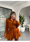 TARÇIN KEMERLİ PİLİSELİ ŞİFON ELBİSE
