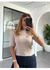 TAŞ KISA KOL KALP NAKIŞLI TRİKO