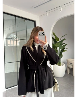 SİYAH KENAR DİKİŞLİ YÜN DOKULU CEKET