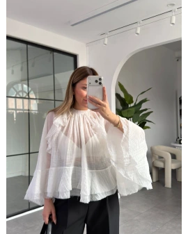 BEYAZ VOLANLI BOYUNDAN BAĞLAMALI BLUZ