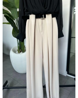 TAŞ KÖPRÜ DETAY KEMERLİ PANTOLON