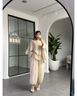 TAŞ UÇUŞAN PELERİN BLUZ