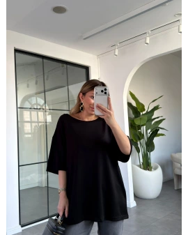 SİYAH SIRTI V DANTELLİ T-SHİRT