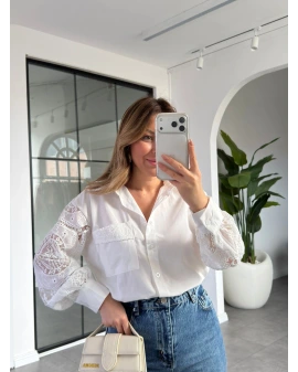 KOLLARI DANTEL DETAYLI EKRU GÖMLEK 29589