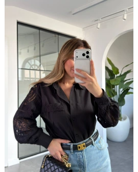 KOLLARI DANTEL DETAYLI SİYAH GÖMLEK 29589