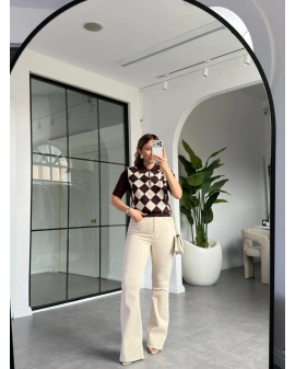 KAHVE KREM BAKLAVA DESEN KISA KOL TRİKO