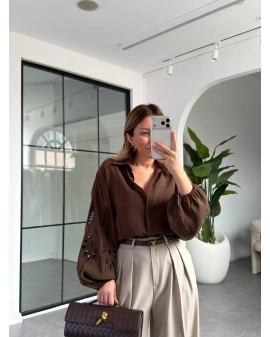 KAHVE BALON KOL NAKIŞLI GÖMLEK 4588