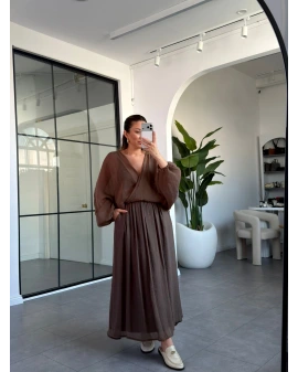 KAHVERENGİ BAĞLAMA DETAY BLUZ ETEK TAKIM 51258