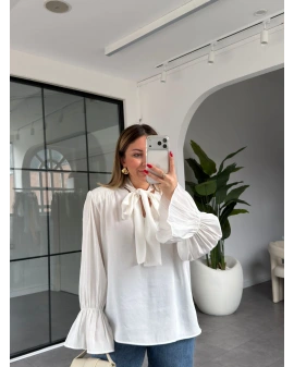 BEYAZ YAKASI BAĞLAMALI VATKALI BLUZ 1016