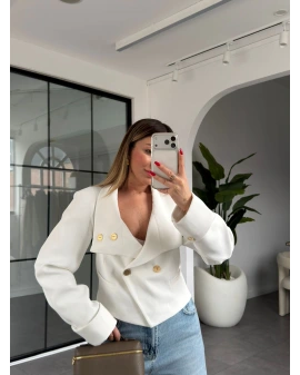 BEYAZ VATKALI GOLD DÜĞMELİ CROP CEKET 01204