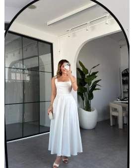 BEYAZ KALIN ASKILI KARE YAKA ELBİSE