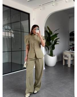 ÇAĞLA YEŞİLİ OMUZLARI HACİMLİ CEKET TAKIM 5657