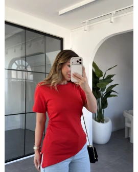 KIRMIZI YANI BÜZGÜLÜ T-SHIRT 22982