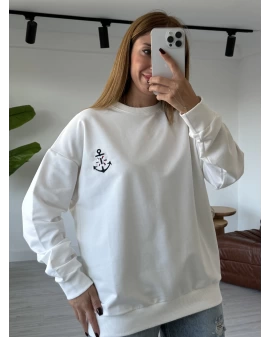 Beyaz Çapa Nakışlı Sweatshirt