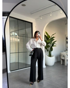 BEYAZ GOLD DÜĞME DETAY SATEN GÖMLEK